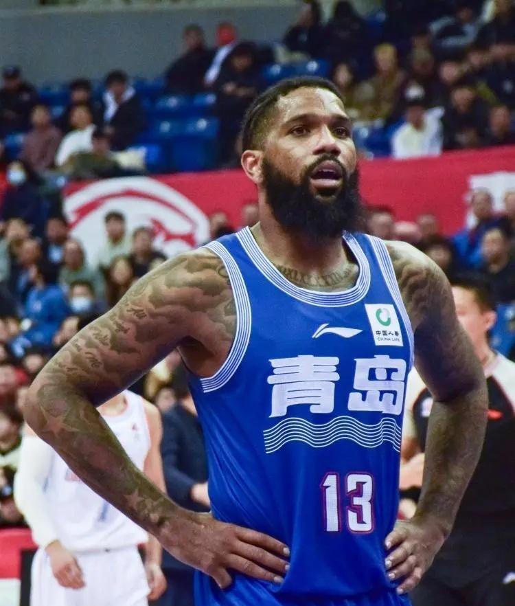 球队不止一, 个休赛季在