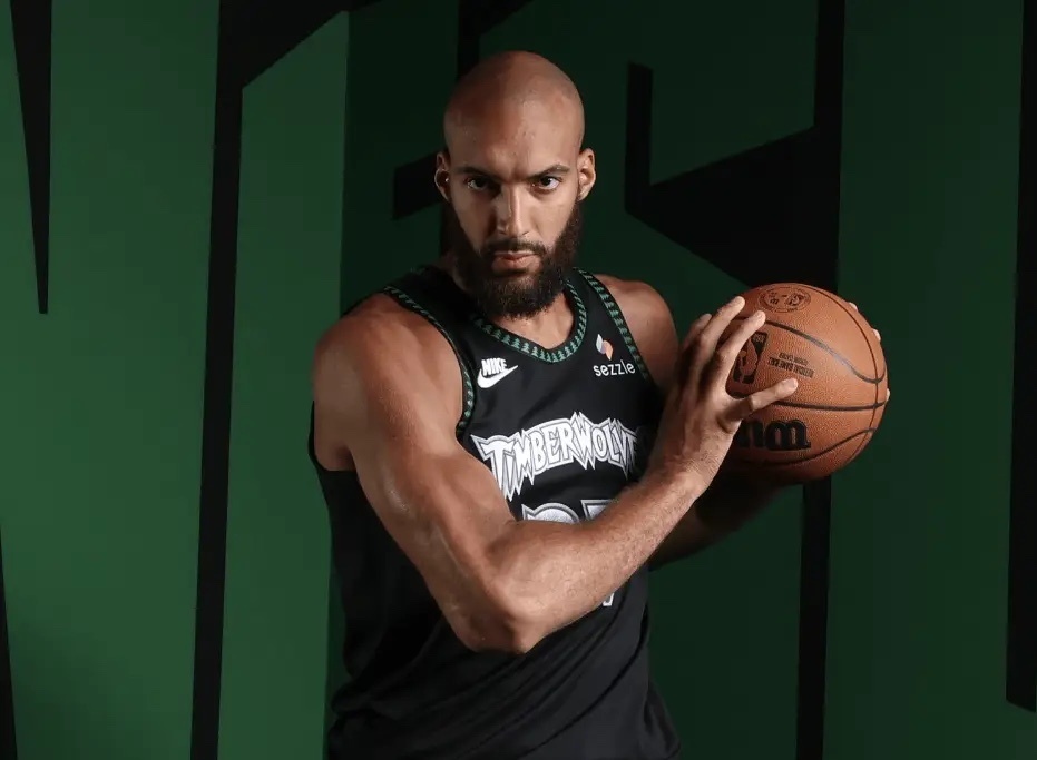 球队的领防, 爱德华兹反 球队的领防, 爱德华兹反